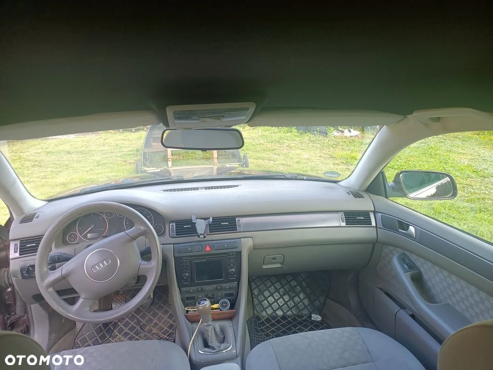 Audi A6 Avant 2.5 TDI - 15