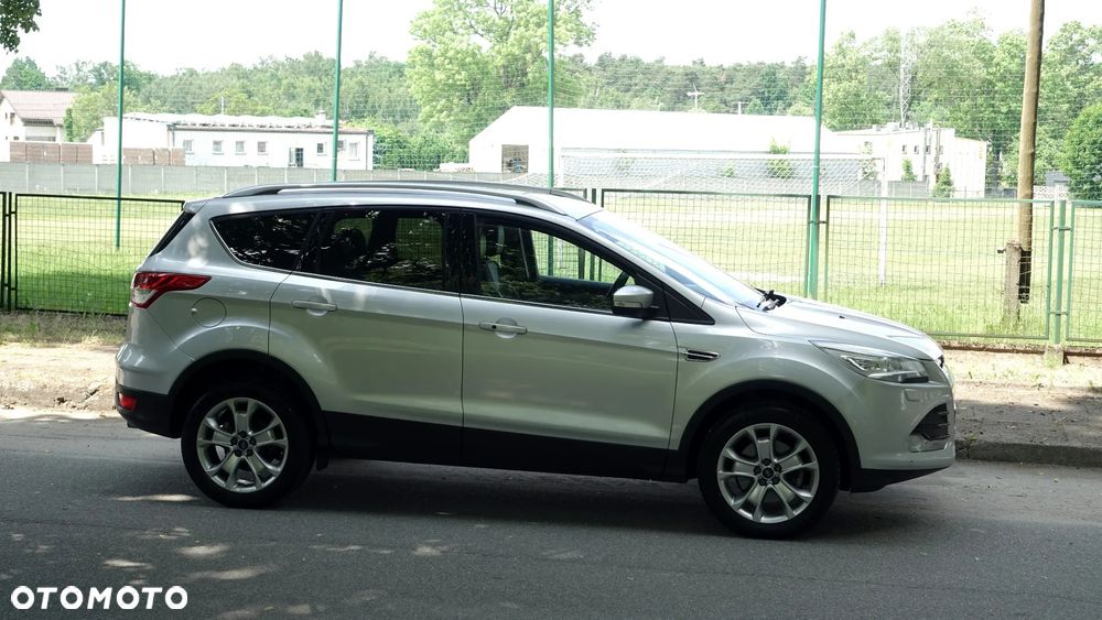 Ford Kuga 2.0 TDCi 4x4 Titanium - 36