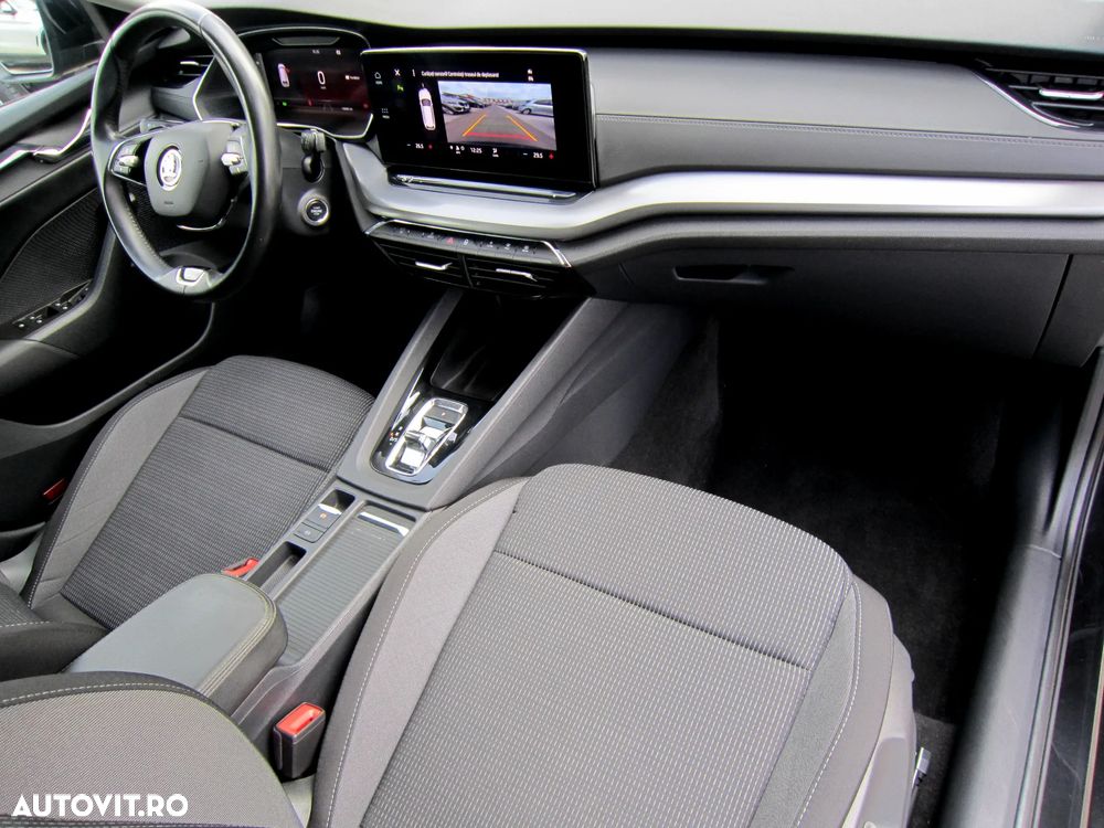 Skoda Octavia 2.0 TDI DSG Ambition - 9