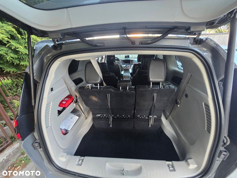 Chrysler Pacifica - 14