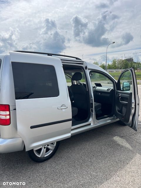 Volkswagen Caddy Comfortline DSG - 10