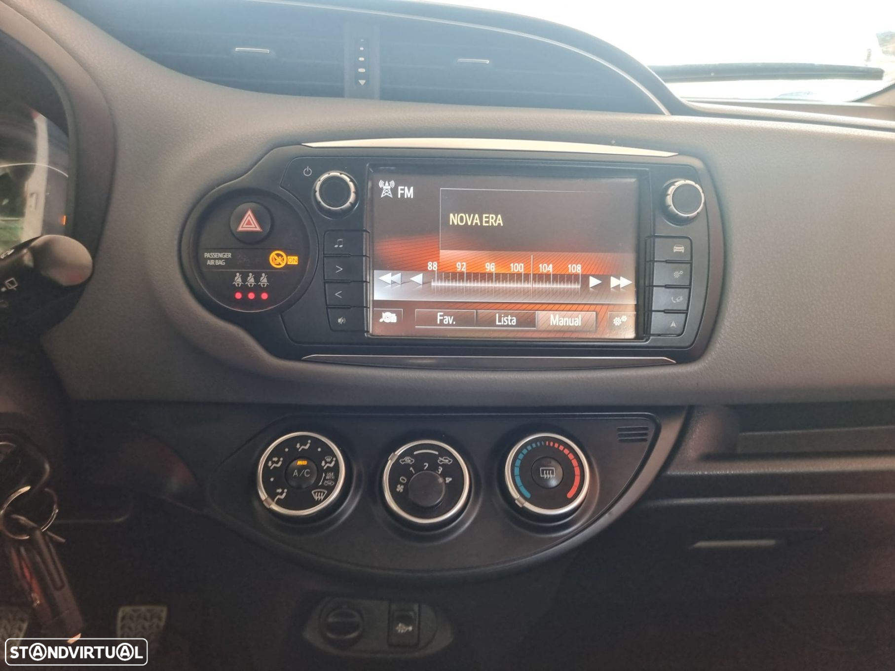 Toyota Yaris 1.4 D-4D ACtive+AC - 11