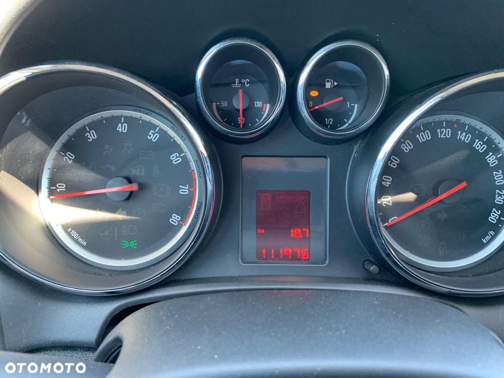 Opel Astra 1.6 Cosmo - 28