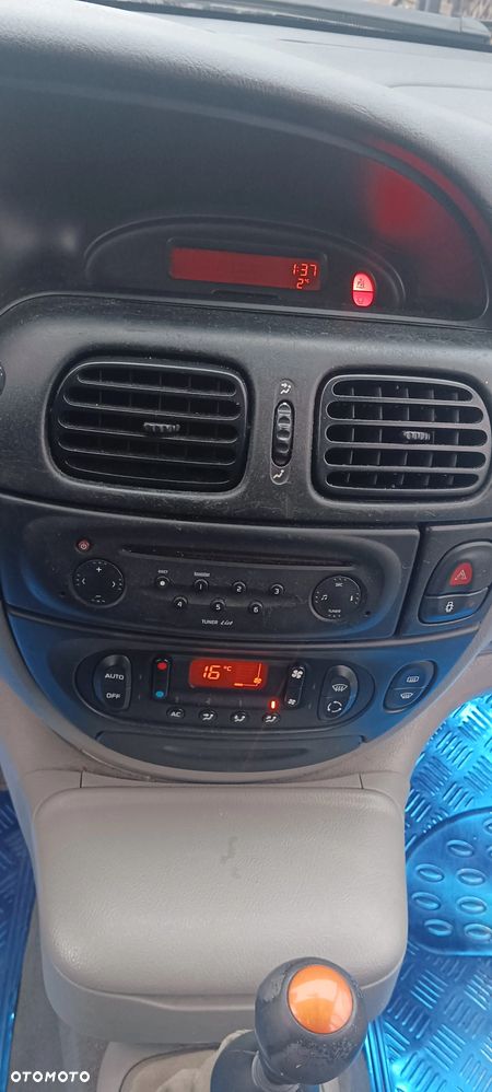 Renault Scenic 2.0 16V Alize - 14