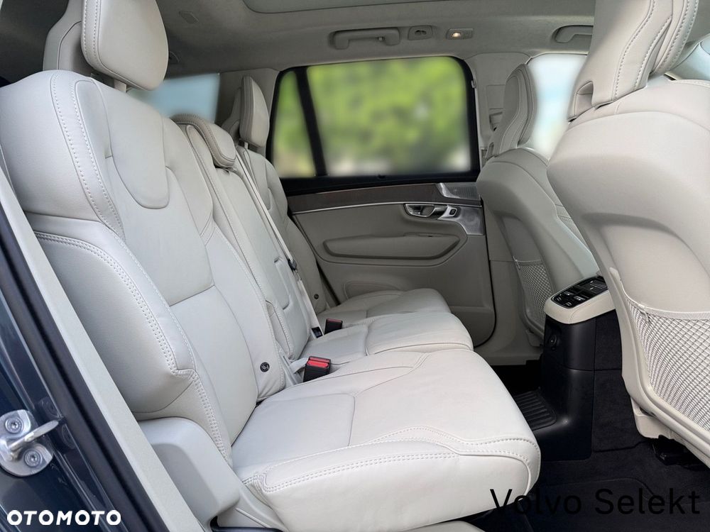Volvo XC 90 - 31