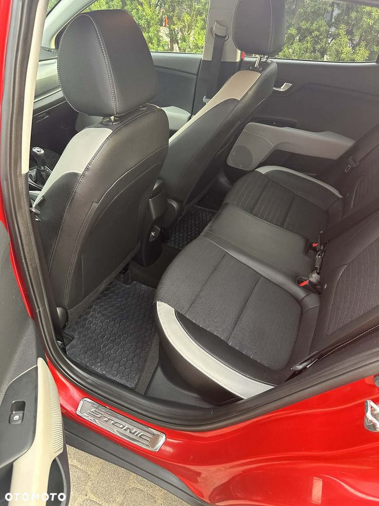 Kia Stonic 1.0 T-GDI MHEV L - 9