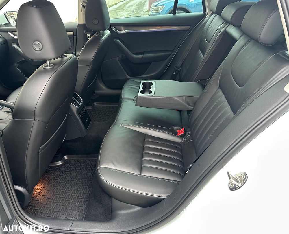 Skoda Octavia 1.6 TDI DSG Premium Edition - 15