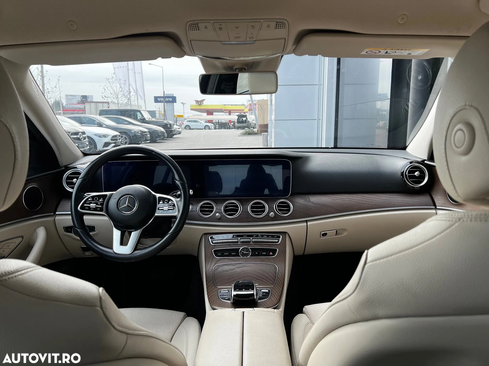 Mercedes-Benz E 220 d 4MATIC Aut. - 12