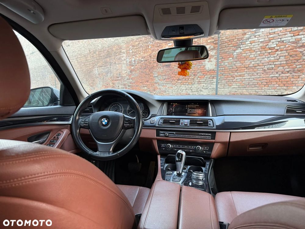 BMW Seria 5 520d Luxury Line - 10