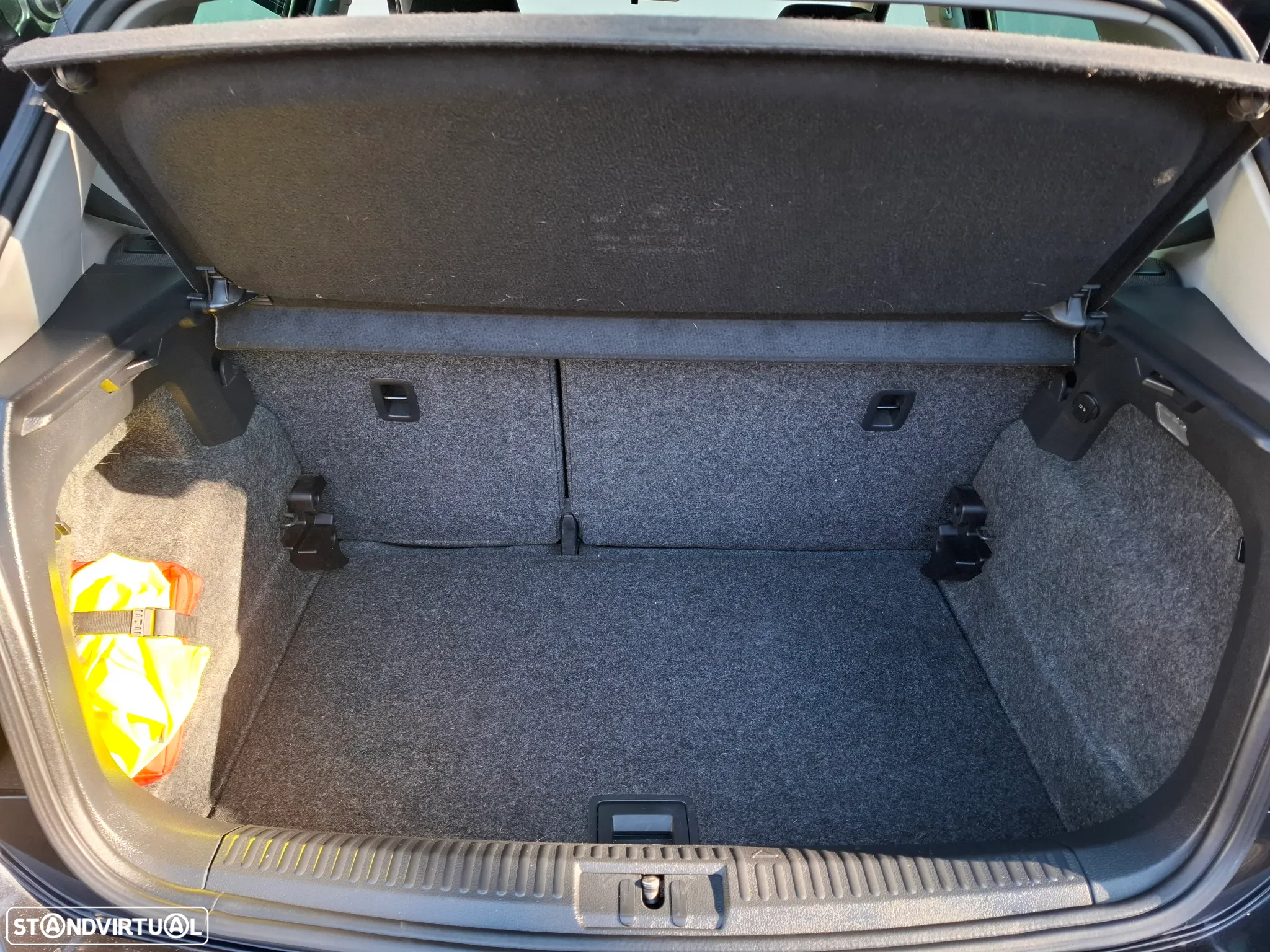 VW Polo 1.6 TDI Confortline - 19