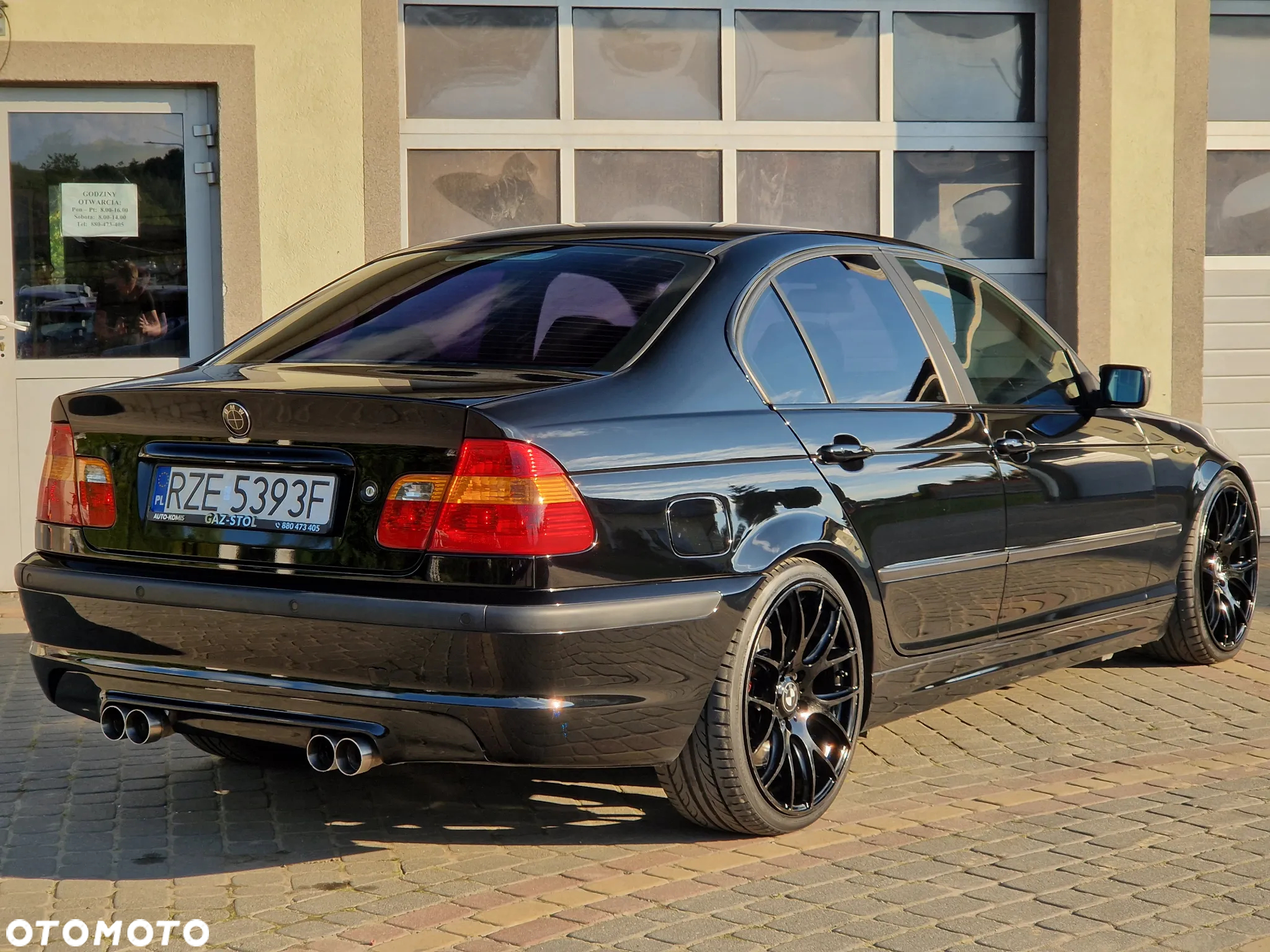 BMW Seria 3 330i - 9