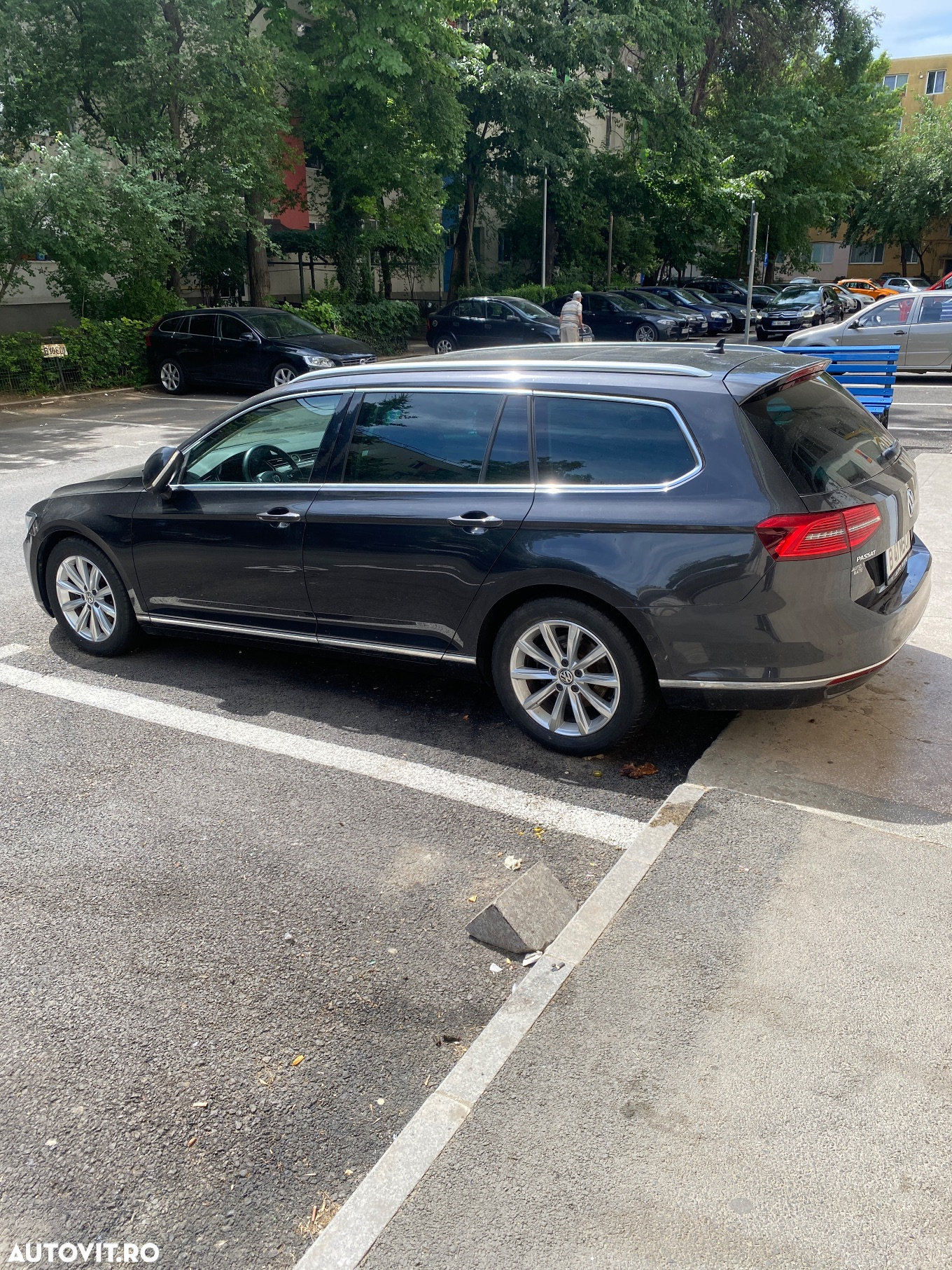 Volkswagen Passat Variant 1.6 TDI R Executive - 5