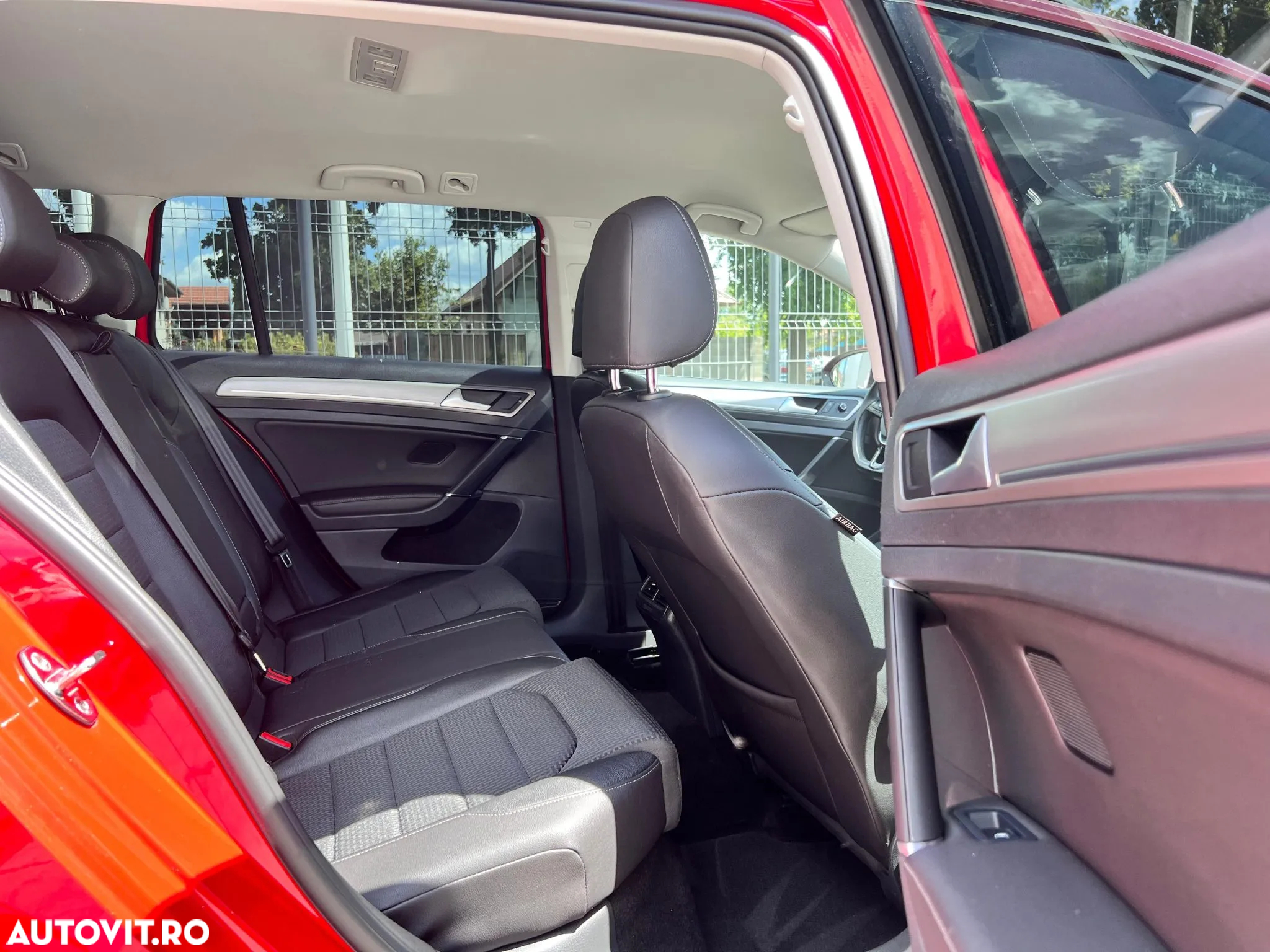 Volkswagen Golf - 13