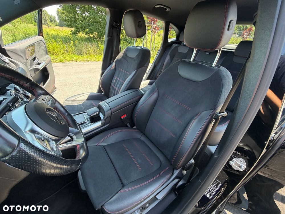 Mercedes-Benz GLA 200 7G-DCT AMG Line - 17