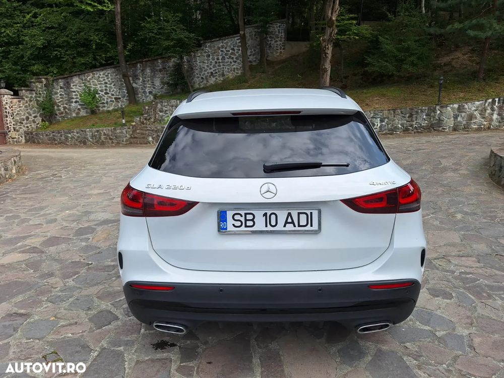 Mercedes-Benz GLA 220 d 4MATIC 8G-DCT AMG Line - 6