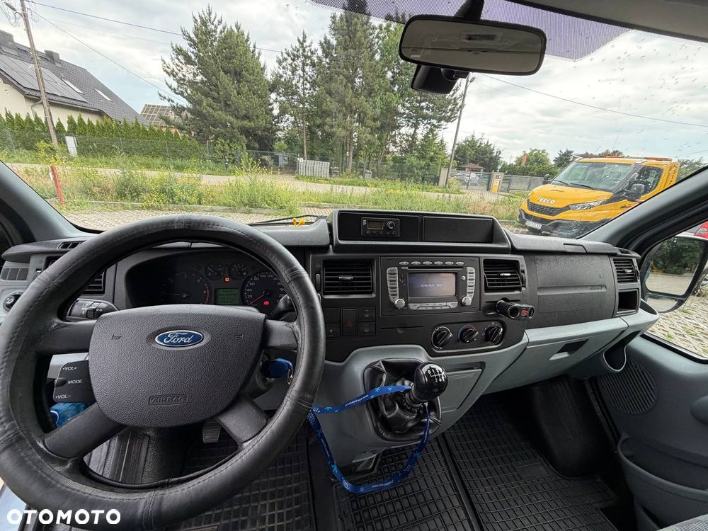 Ford Transit - 8