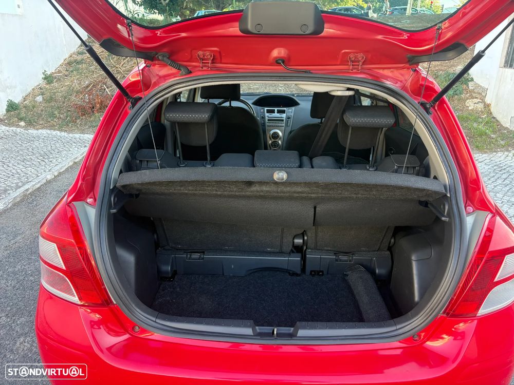 Toyota Yaris - 16