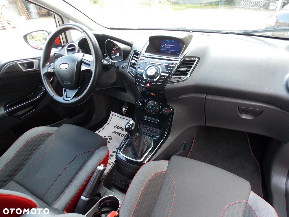 Ford Fiesta 1.0 EcoBoost STart-Stop ST-LINE - 28