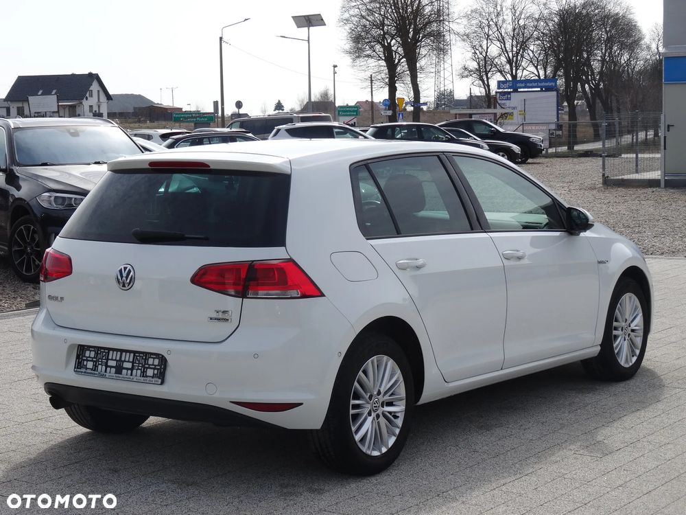 Volkswagen Golf 1.2 TSI BlueMotion Technology Cup - 9