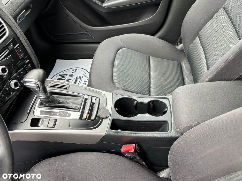 Audi A4 Avant 2.0 TDI DPF clean diesel multitronic S line Sportpaket - 19
