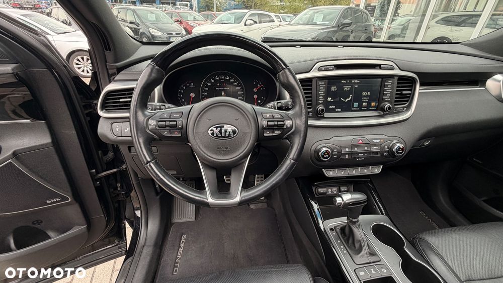 Kia Sorento - 28