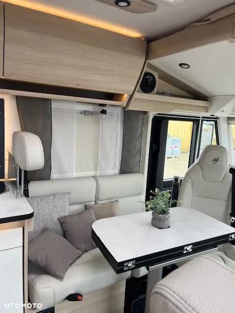 Rapido 886F INTEGRA - 26