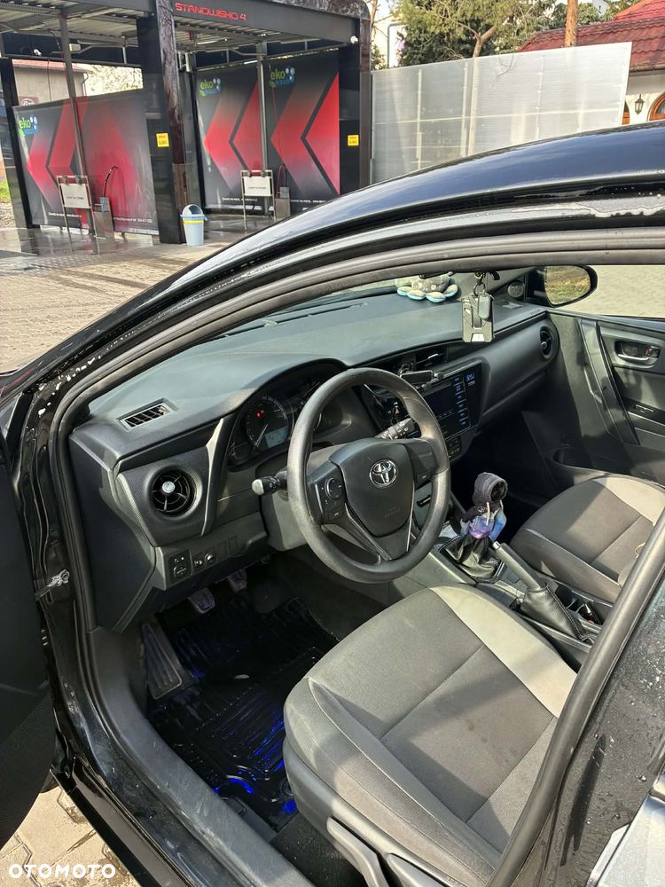 Toyota Auris 1.33 VVT-i Active - 13