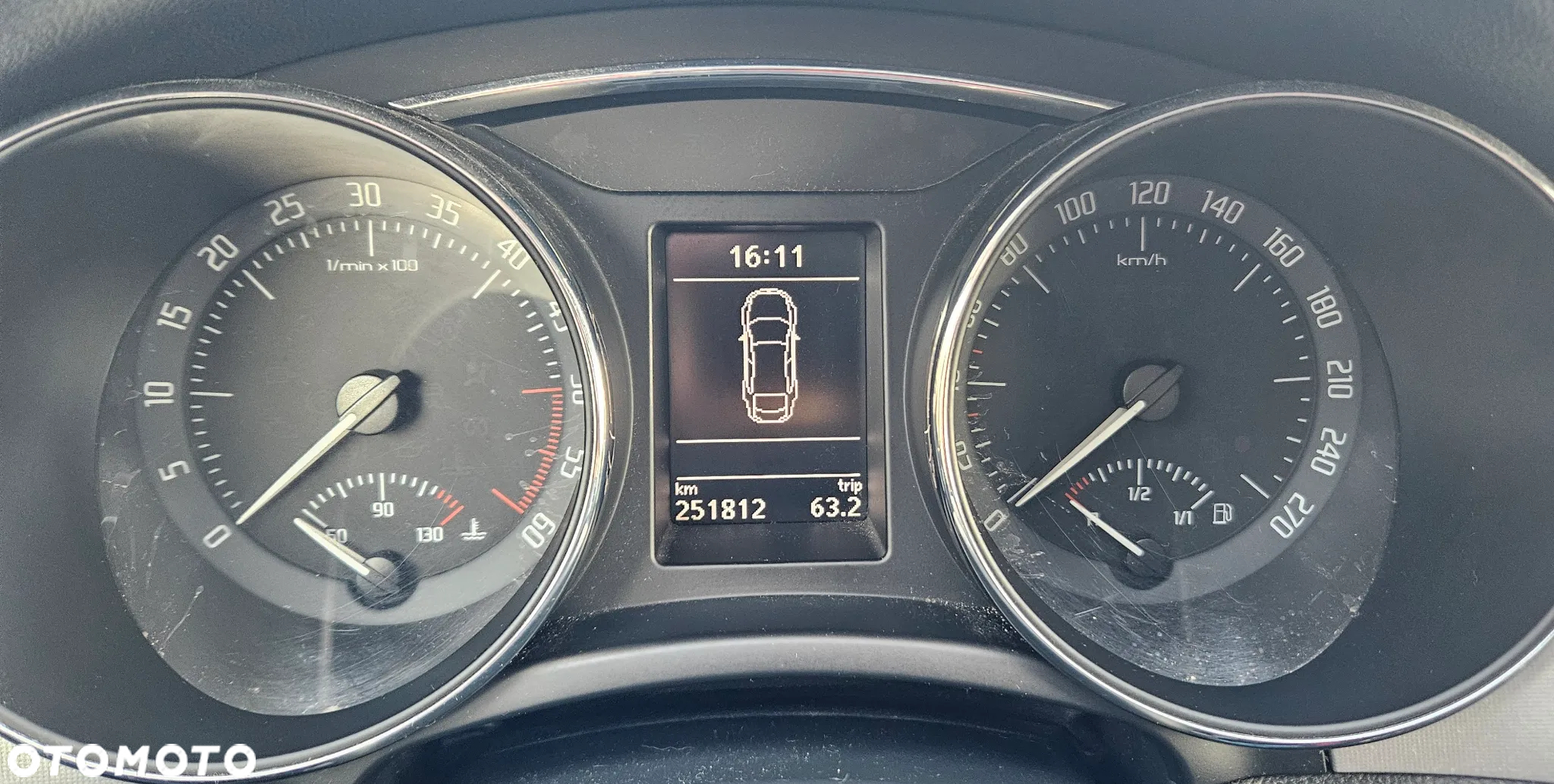 Skoda Superb 2.0 TDI Ambition - 15