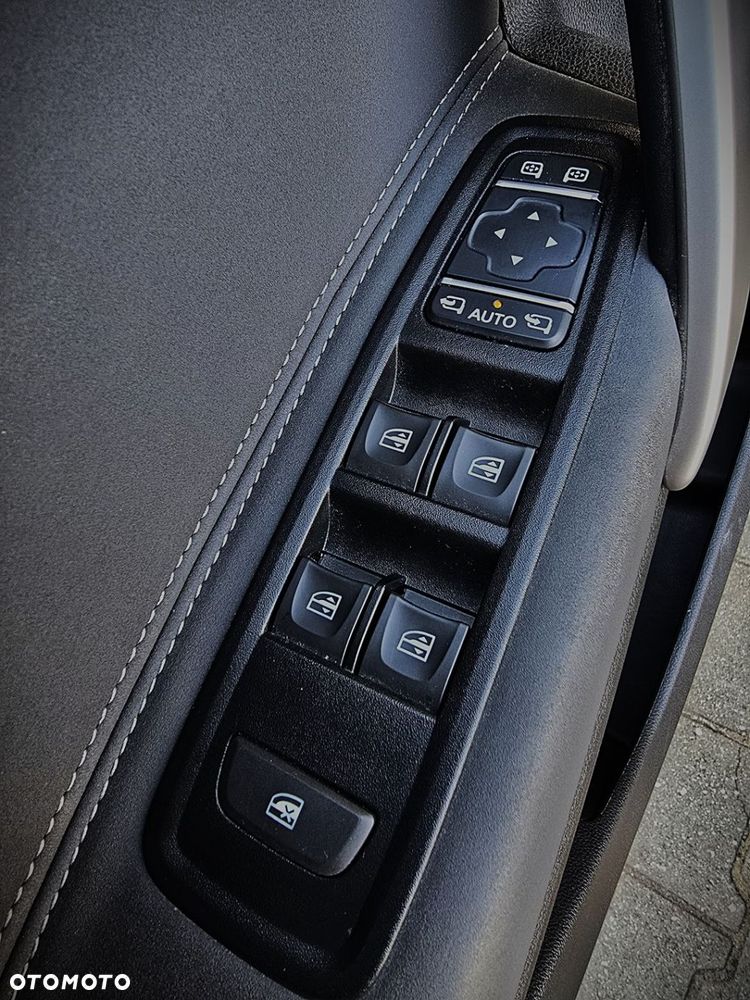 Mercedes-Benz Klasa T 180 d Progressive - 27