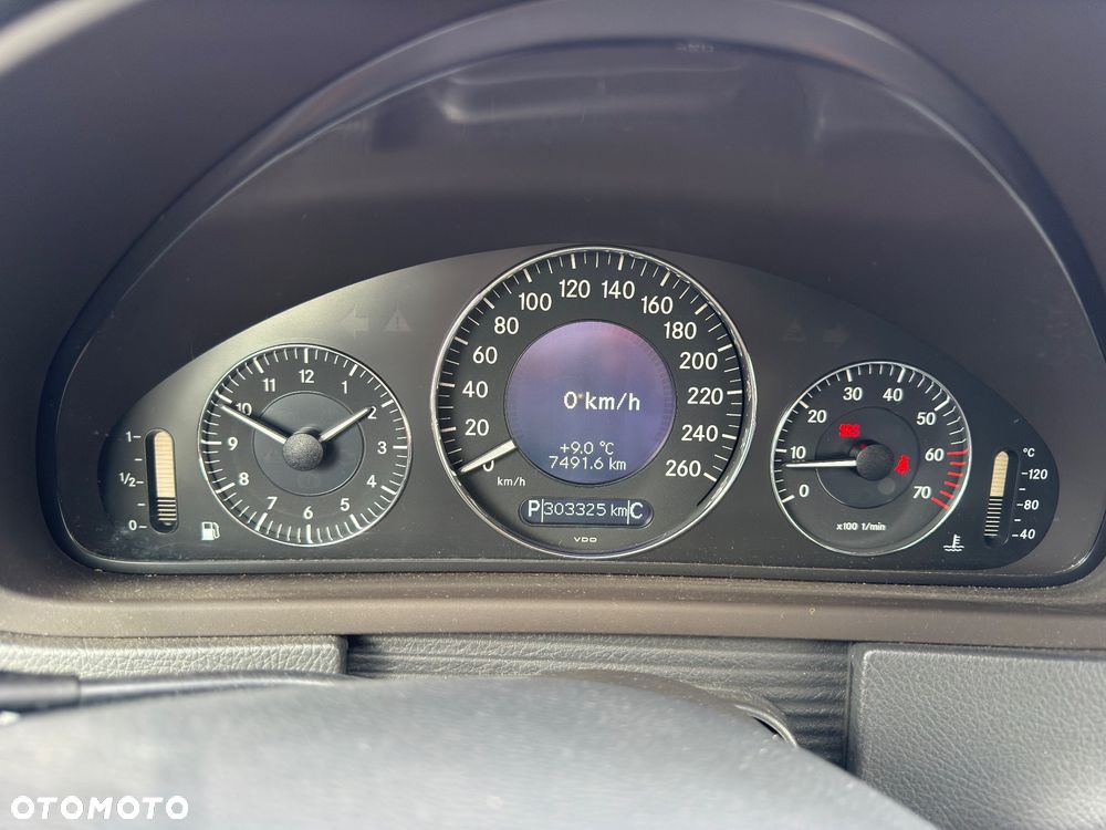 Mercedes-Benz CLK - 7