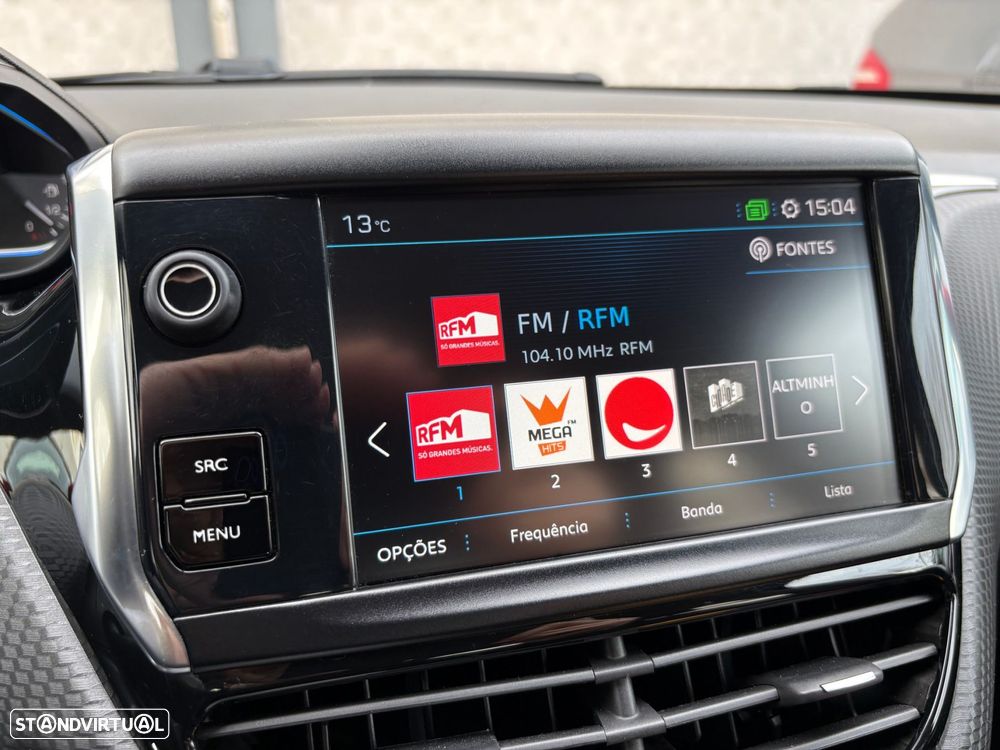 Peugeot 2008 1.2 PureTech Allure - 17