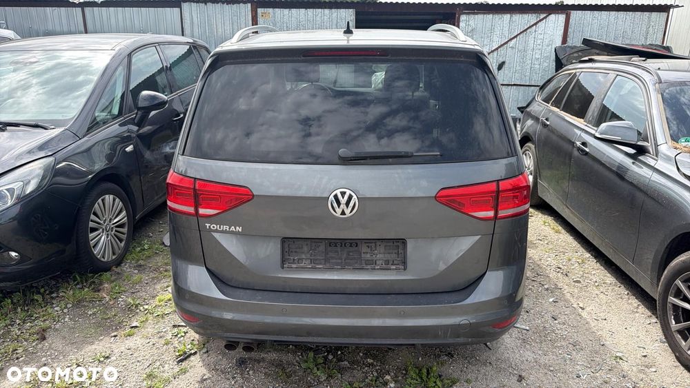 Volkswagen Touran 2.0 TDI SCR (BlueMotion Technology) DSG Highline - 27