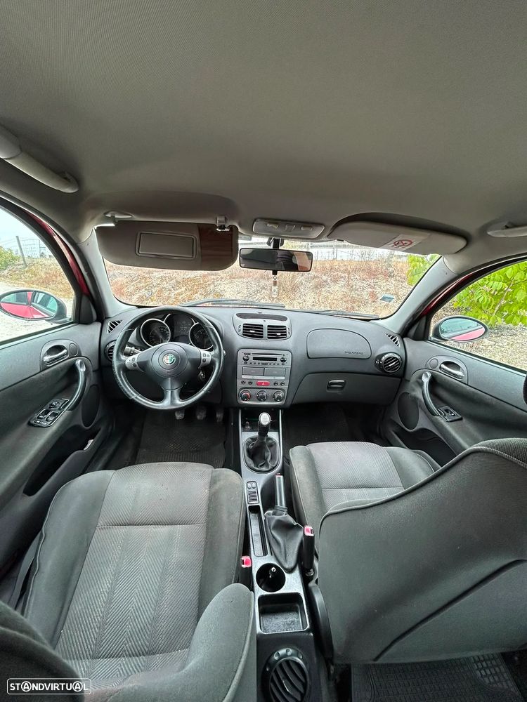 Alfa Romeo 147 1.6 TS - 6