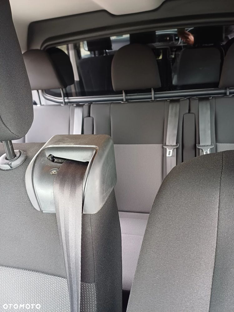 Opel VIVARO TRAFIC - 15