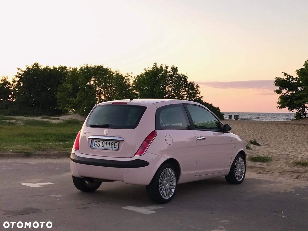Lancia Ypsilon 1.2 16v Class - 1