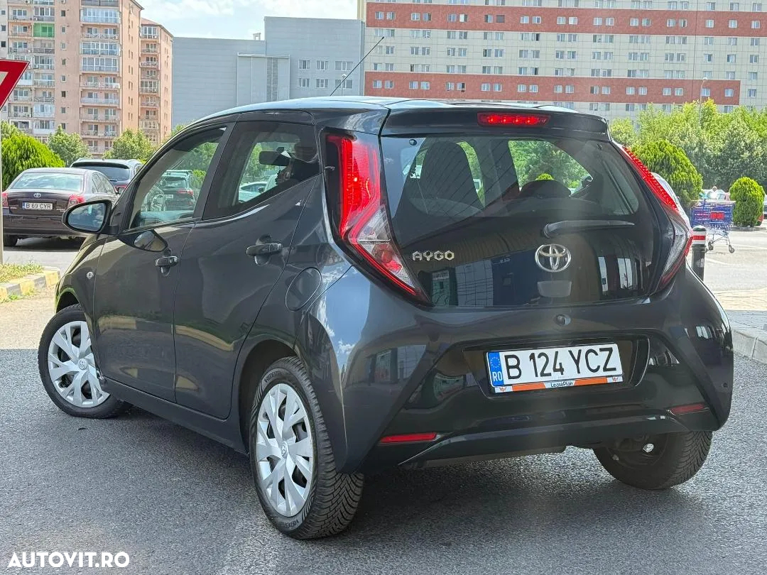 Toyota Aygo 1.0 VVY-I 5 usi X-style - 10