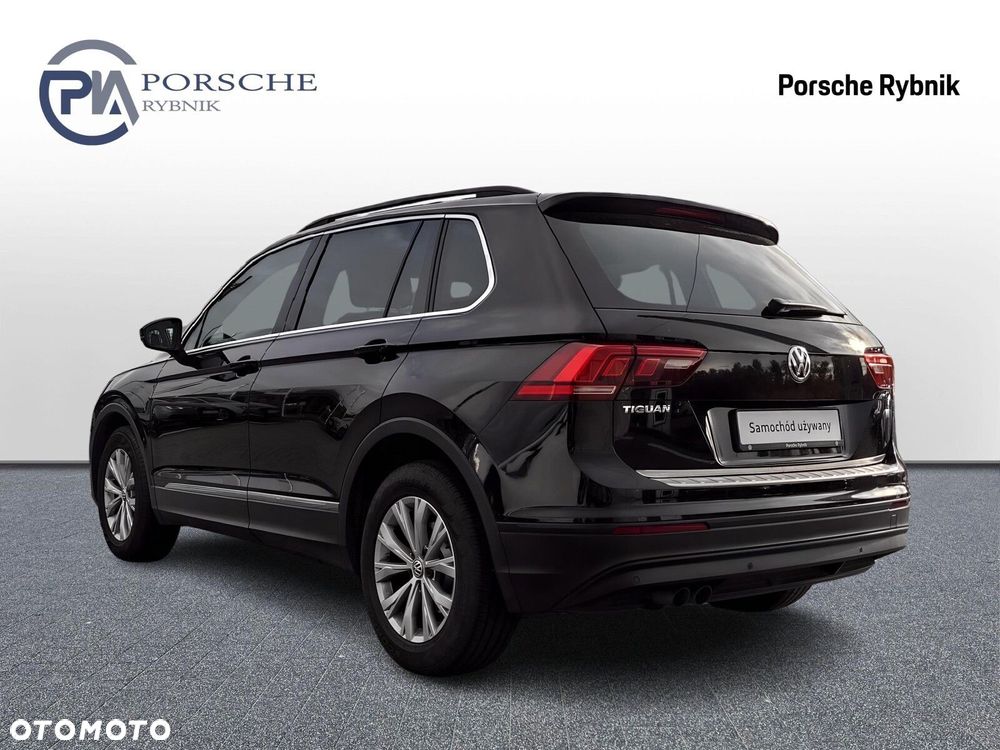 Volkswagen Tiguan - 4