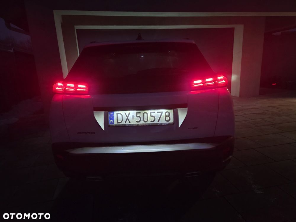 Peugeot 2008 1.2 Pure Tech GPF Allure S&S EAT6 - 39