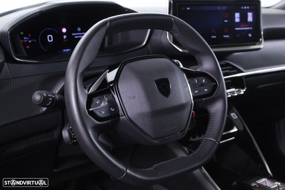 Peugeot 2008 1.2 PureTech Allure EAT8 - 21