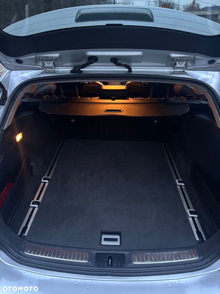 Toyota Avensis Touring Sports 1.8 Multidrive S Comfort - 21