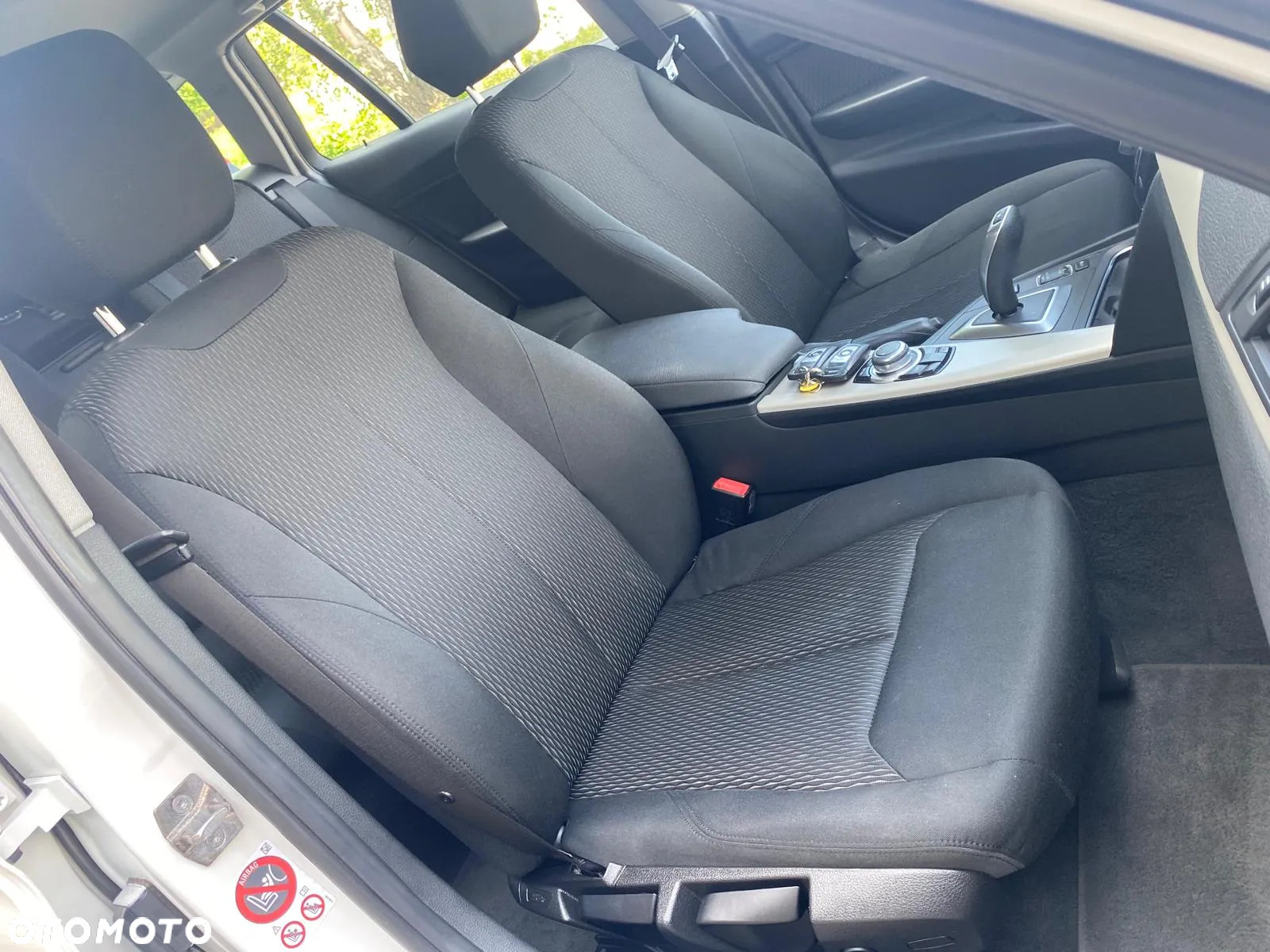 BMW Seria 3 320d Luxury Line - 32