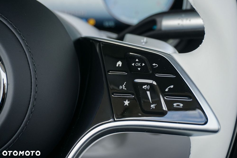 Mercedes-Benz SL - 11