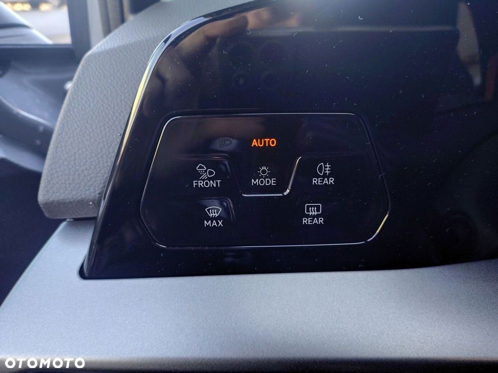 Volkswagen Golf 2.0 TSI GTI Edition 50 DSG - 31