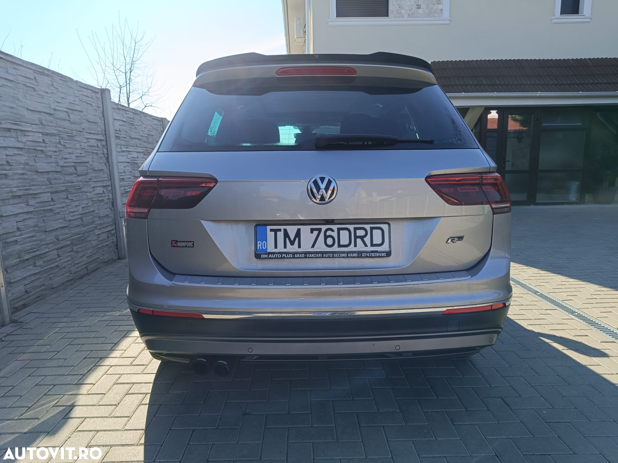 Volkswagen Tiguan - 3