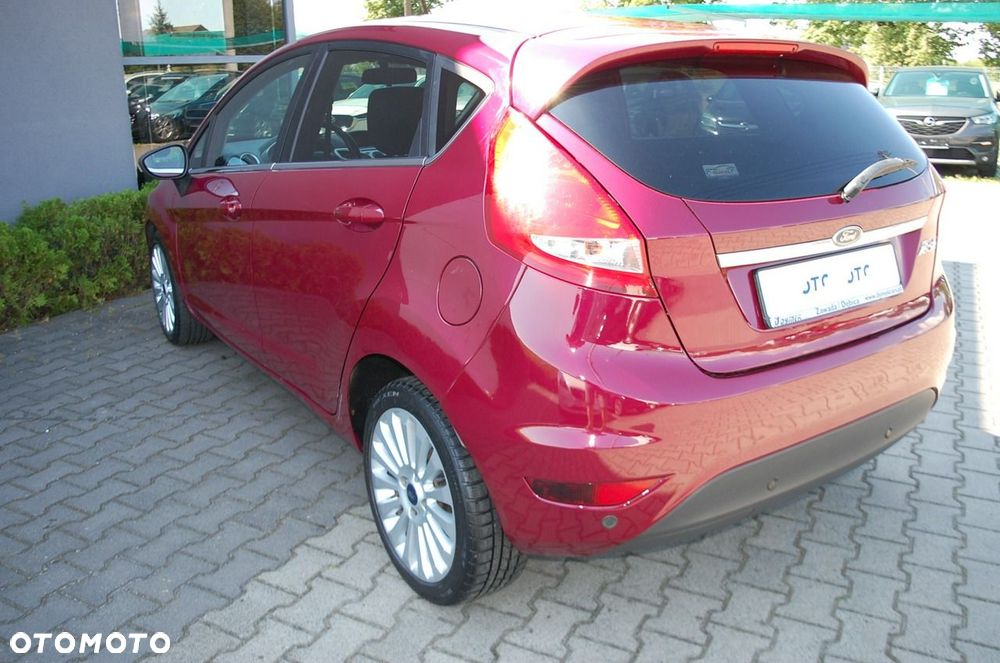 Ford Fiesta - 11