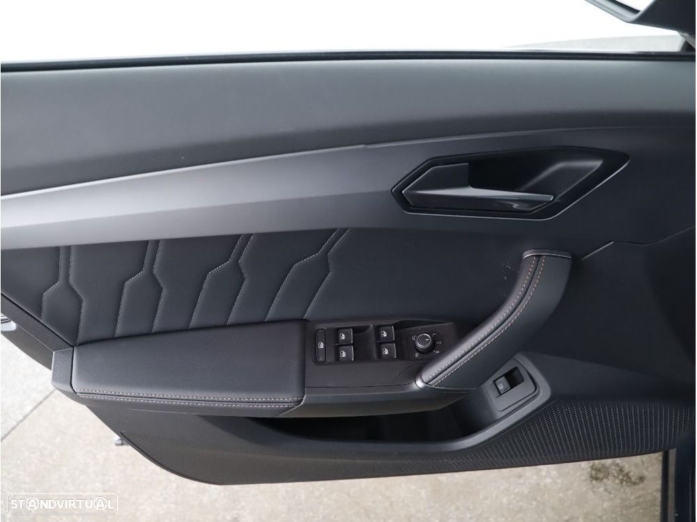 Cupra Formentor 1.4 e-Hybrid DSG - 34