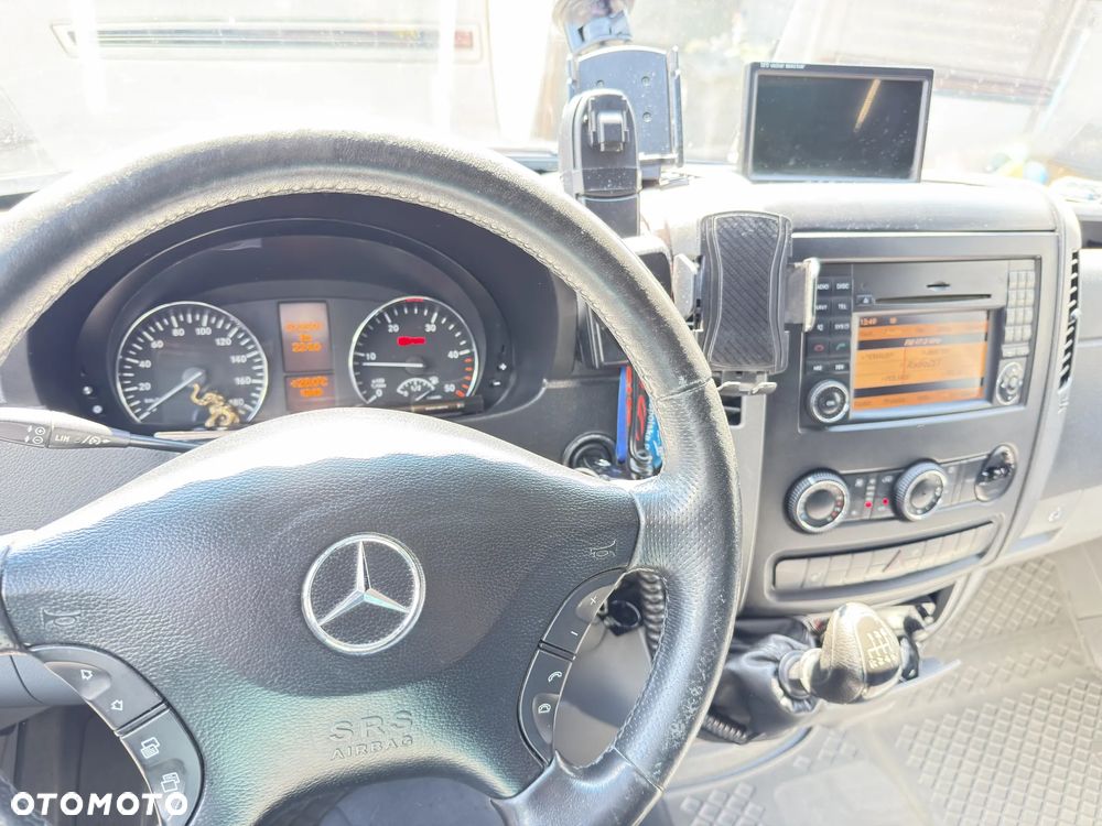 Mercedes-Benz Sprinter - 19