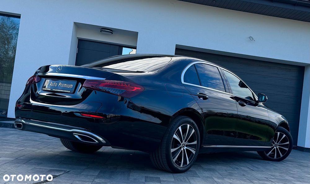 Mercedes-Benz Klasa E 300 Business Edition - 6