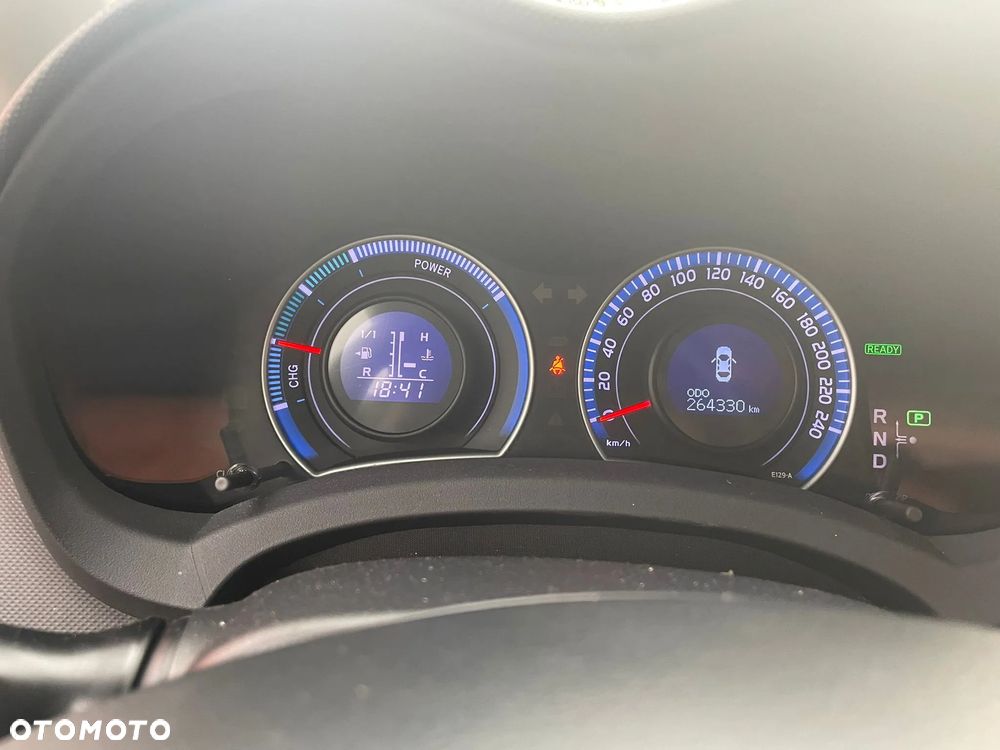 Toyota Auris 1.8 HSD Luna - 10