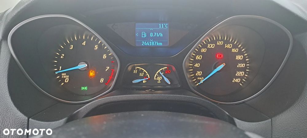 Ford Focus 1.6 EcoBoost Edition - 15